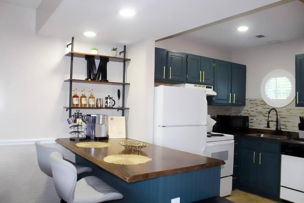 Cozy French Style Villa- 3 Bed-Casino-Pools-Jacuzzi Norwich Ngoại thất bức ảnh